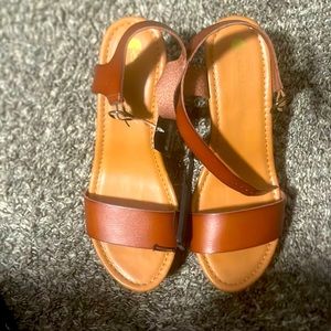 Sandal